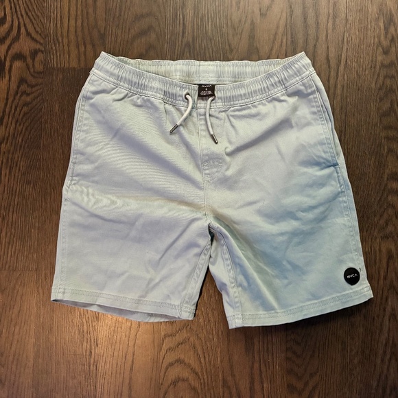 RVCA Shorts - kid's size L - Picture 1 of 4